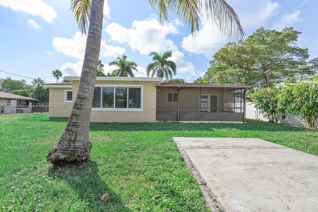 2475 NE 214th St , Aventura, FL 33180 Photo