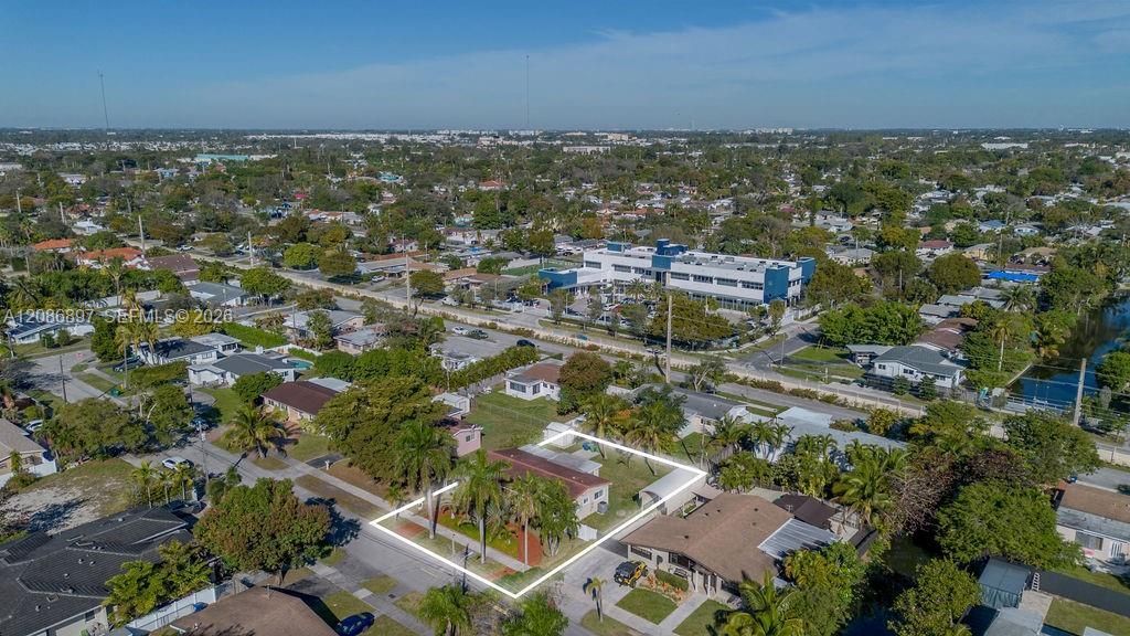 2475 NE 214th St , Aventura, FL 33180 Photo