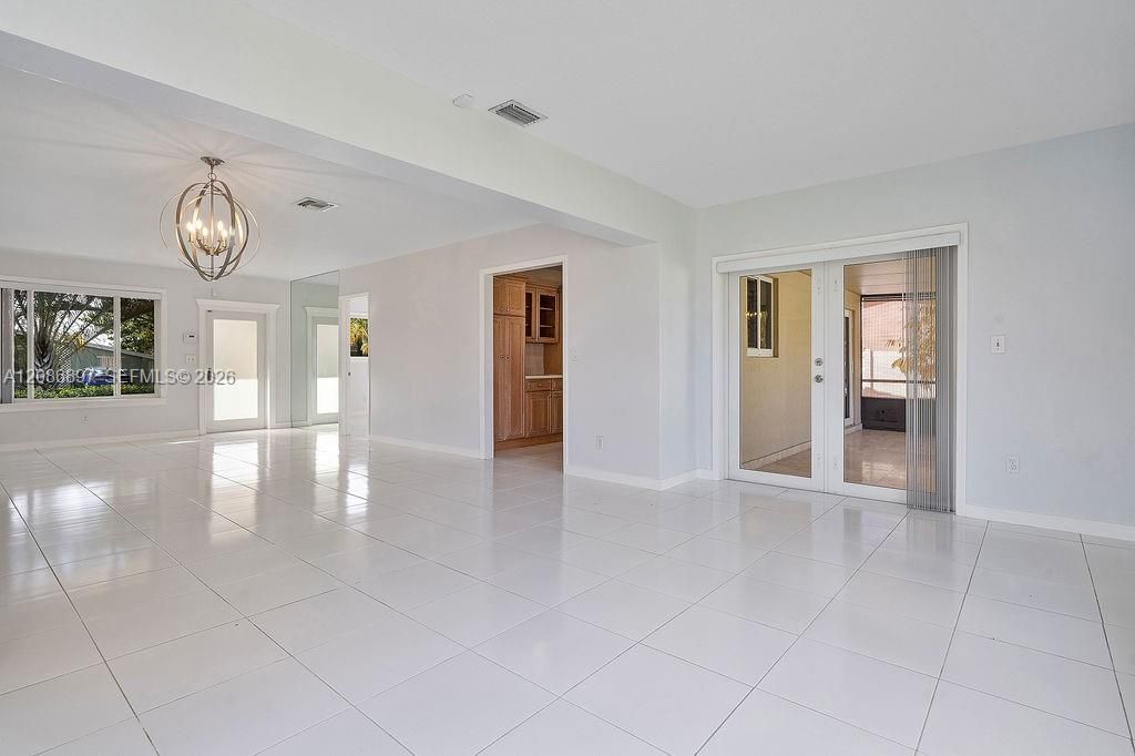 2475 NE 214th St , Aventura, FL 33180 Photo