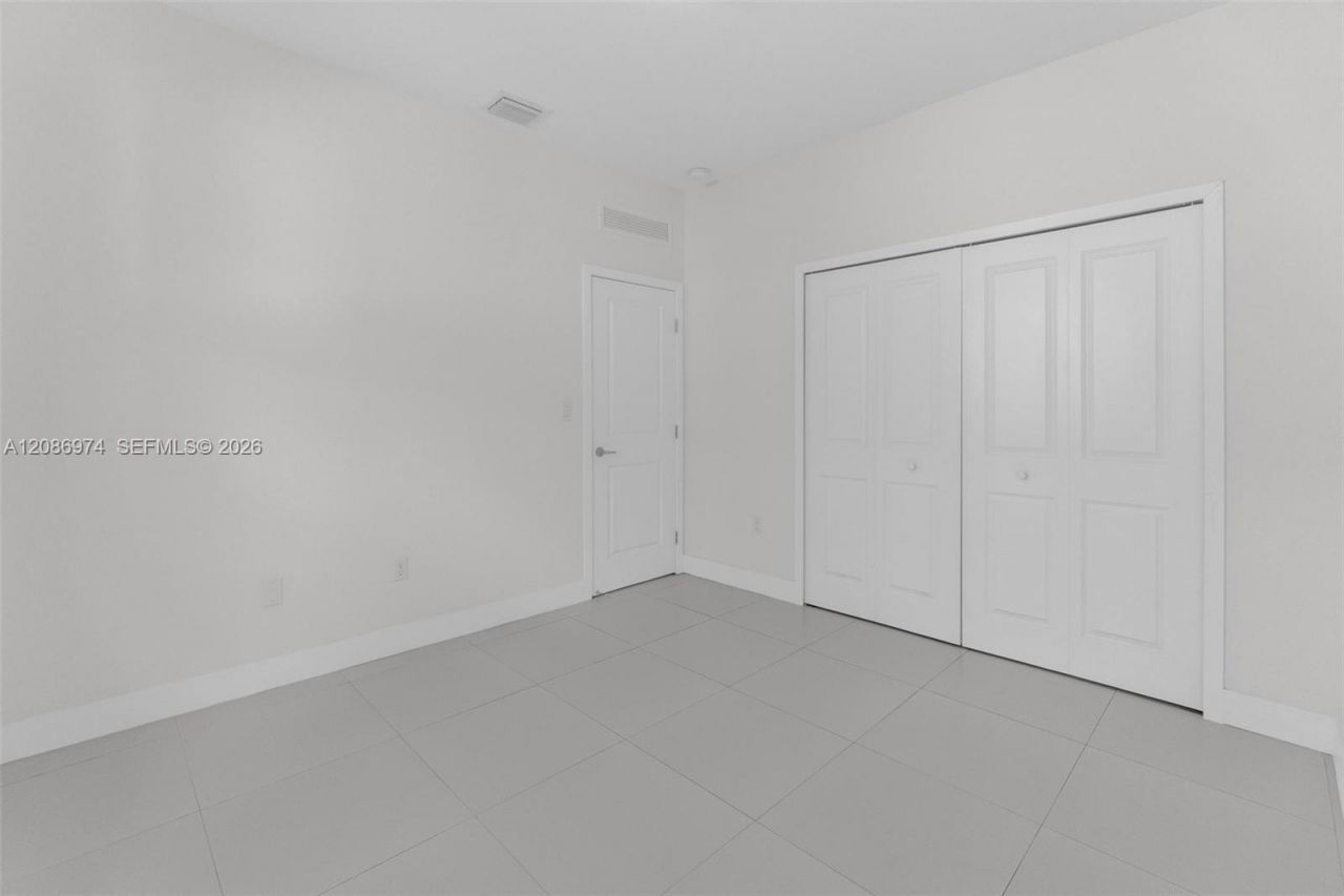 19447 SW 124th Ct , Miami, FL 33177 Photo