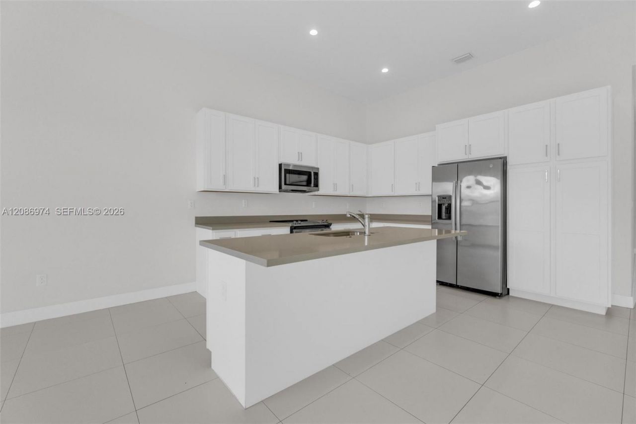 19447 SW 124th Ct , Miami, FL 33177 Photo