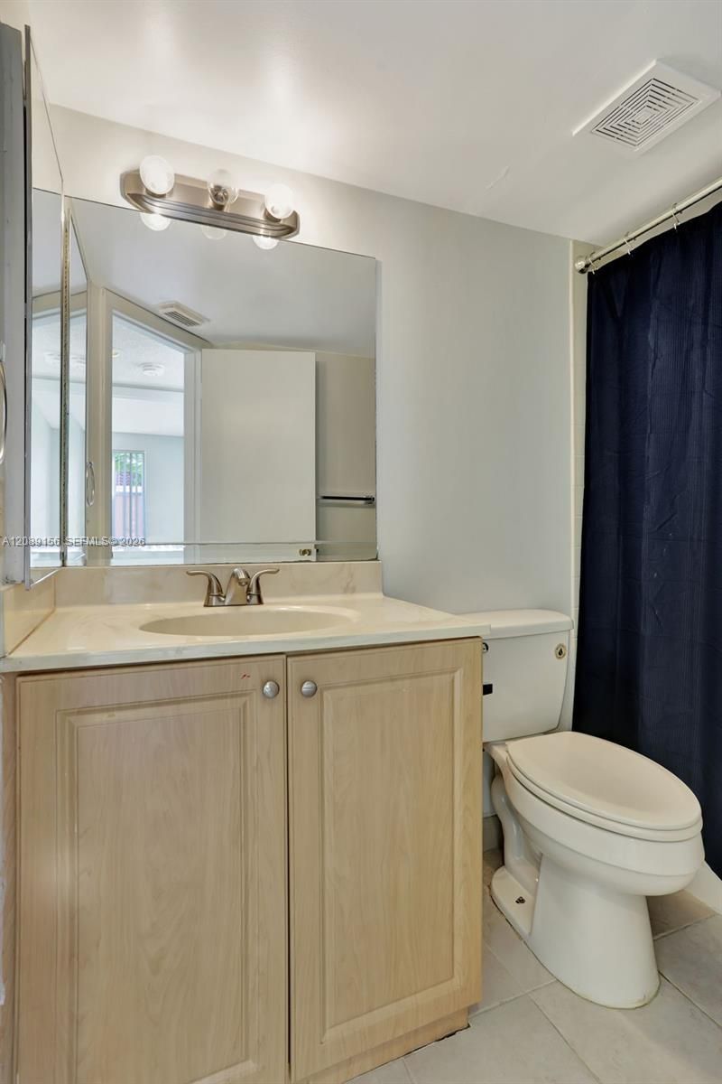 8891 Wiles Rd, Unit 102, Coral Springs, FL 33067 Photo