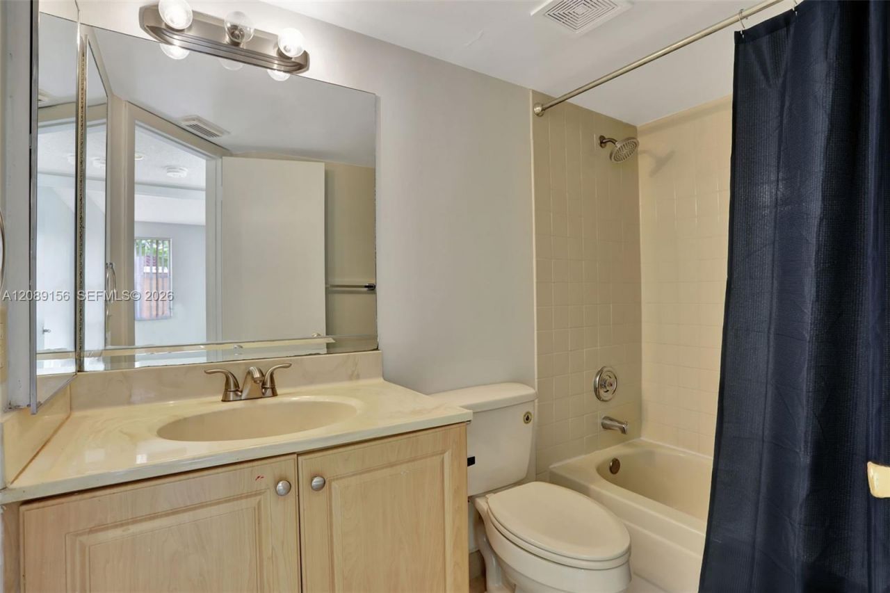 8891 Wiles Rd, Unit 102, Coral Springs, FL 33067 Photo
