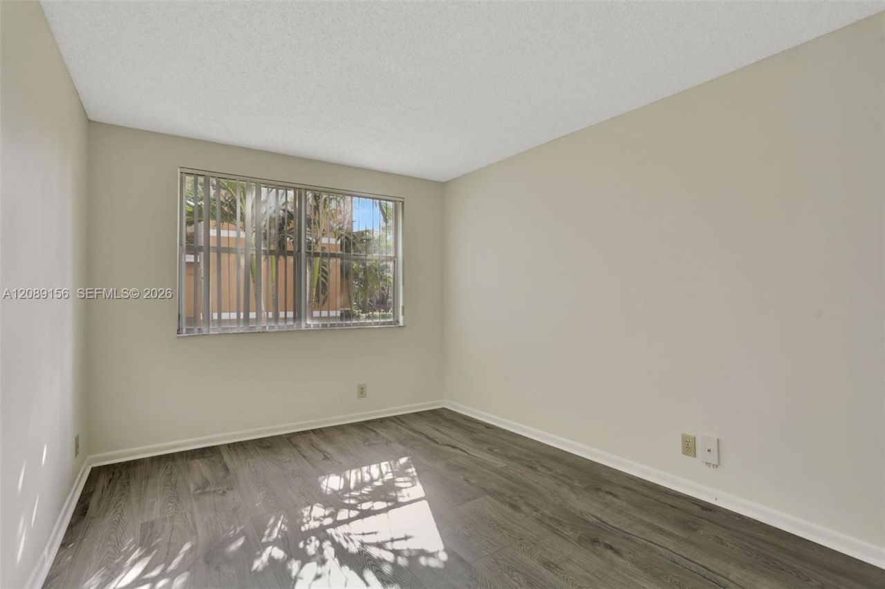 8891 Wiles Rd, Unit 102, Coral Springs, FL 33067 Photo