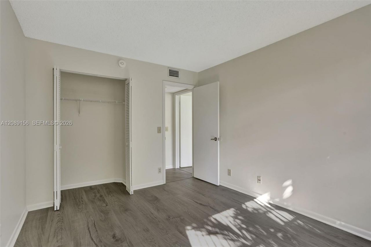 8891 Wiles Rd, Unit 102, Coral Springs, FL 33067 Photo