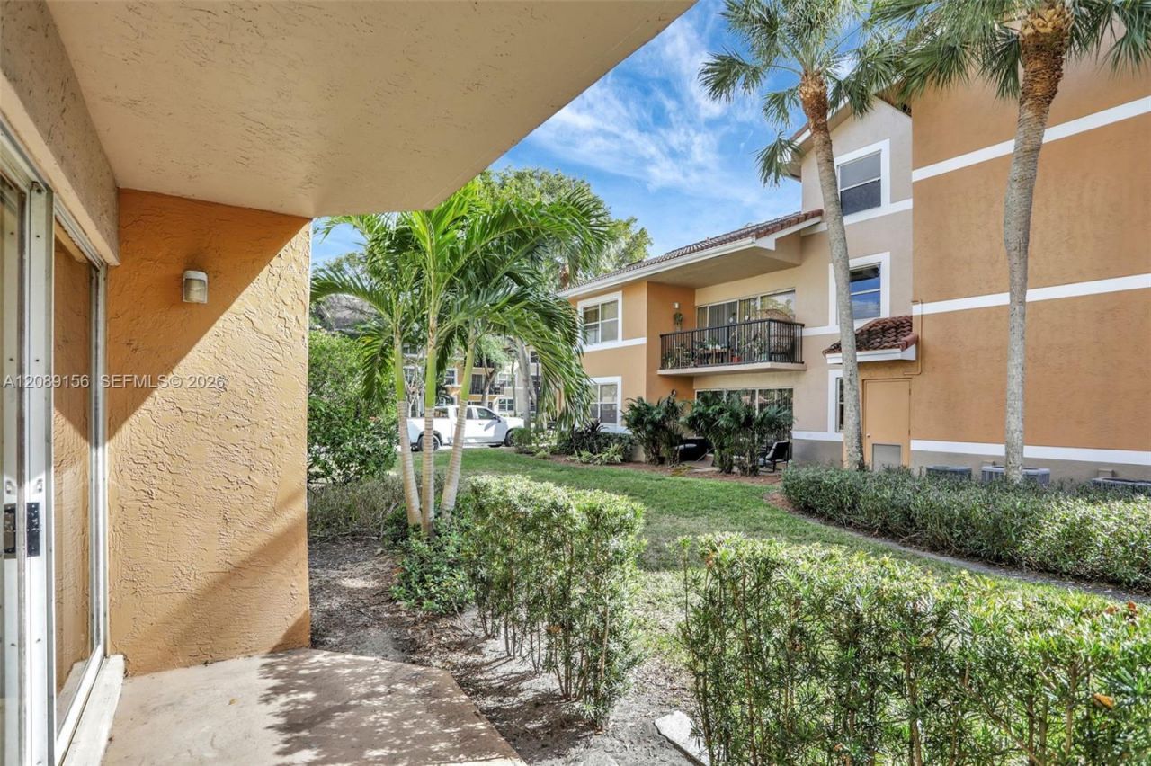 8891 Wiles Rd, Unit 102, Coral Springs, FL 33067 Photo