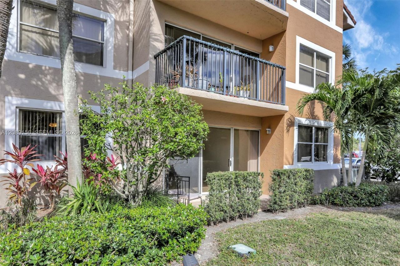 8891 Wiles Rd, Unit 102, Coral Springs, FL 33067 Photo