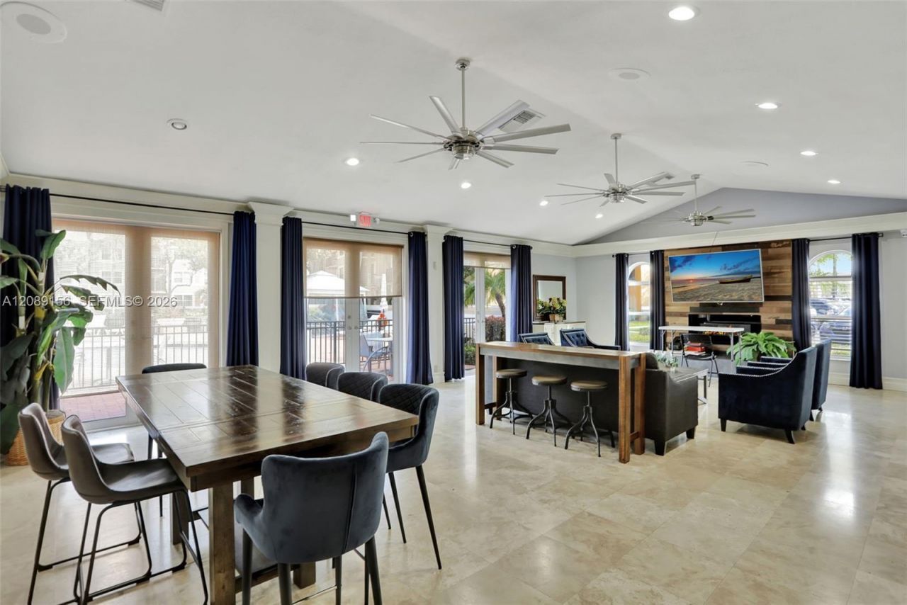 8891 Wiles Rd, Unit 102, Coral Springs, FL 33067 Photo
