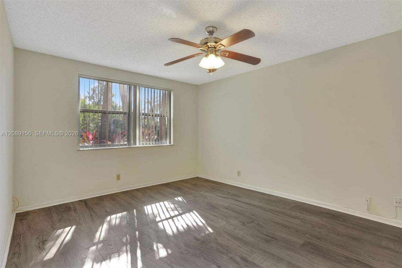 8891 Wiles Rd, Unit 102, Coral Springs, FL 33067 Photo