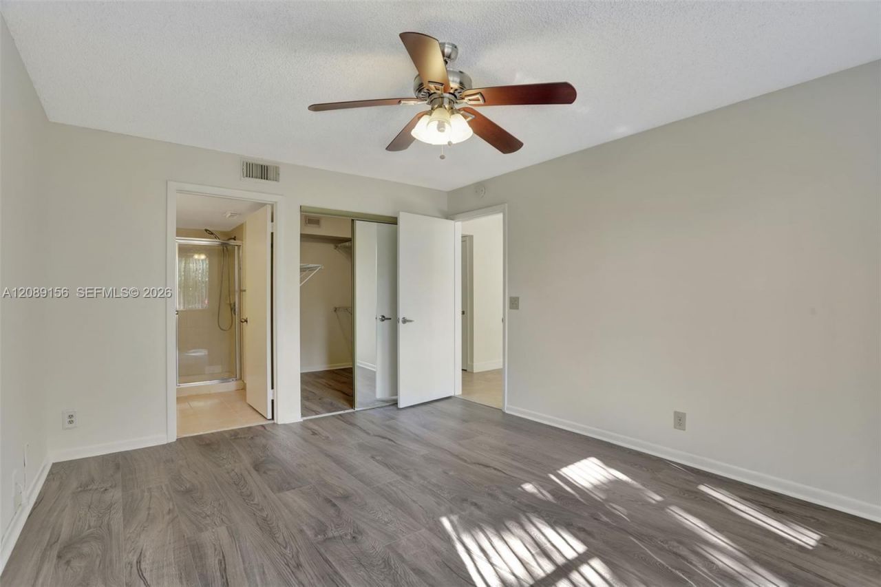 8891 Wiles Rd, Unit 102, Coral Springs, FL 33067 Photo