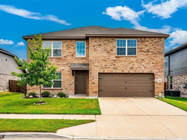 7904 Schooner Drive , Fort Worth, TX 76179