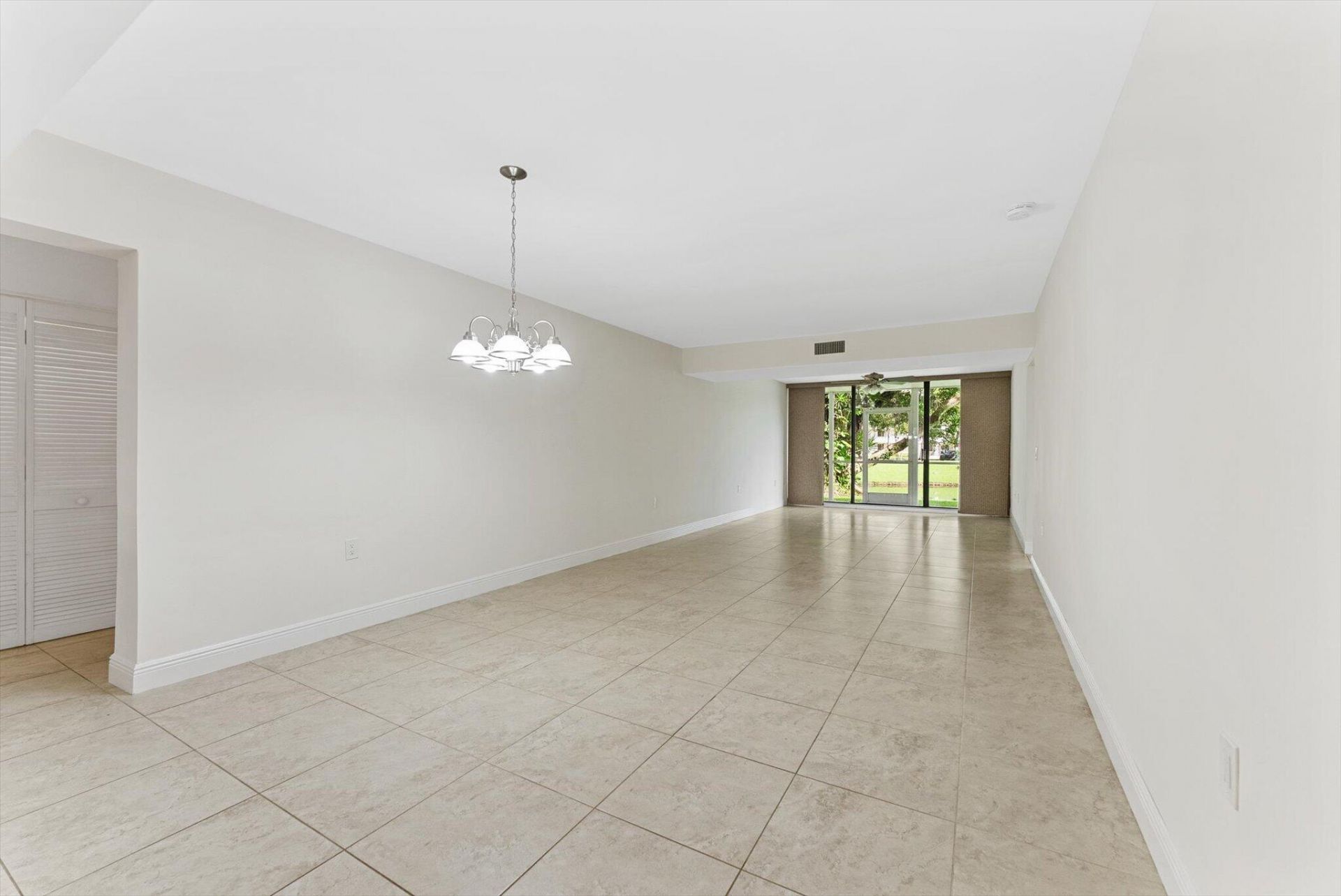 6205 Balboa Circle, Unit 102, Boca Raton, FL 33433 Photo