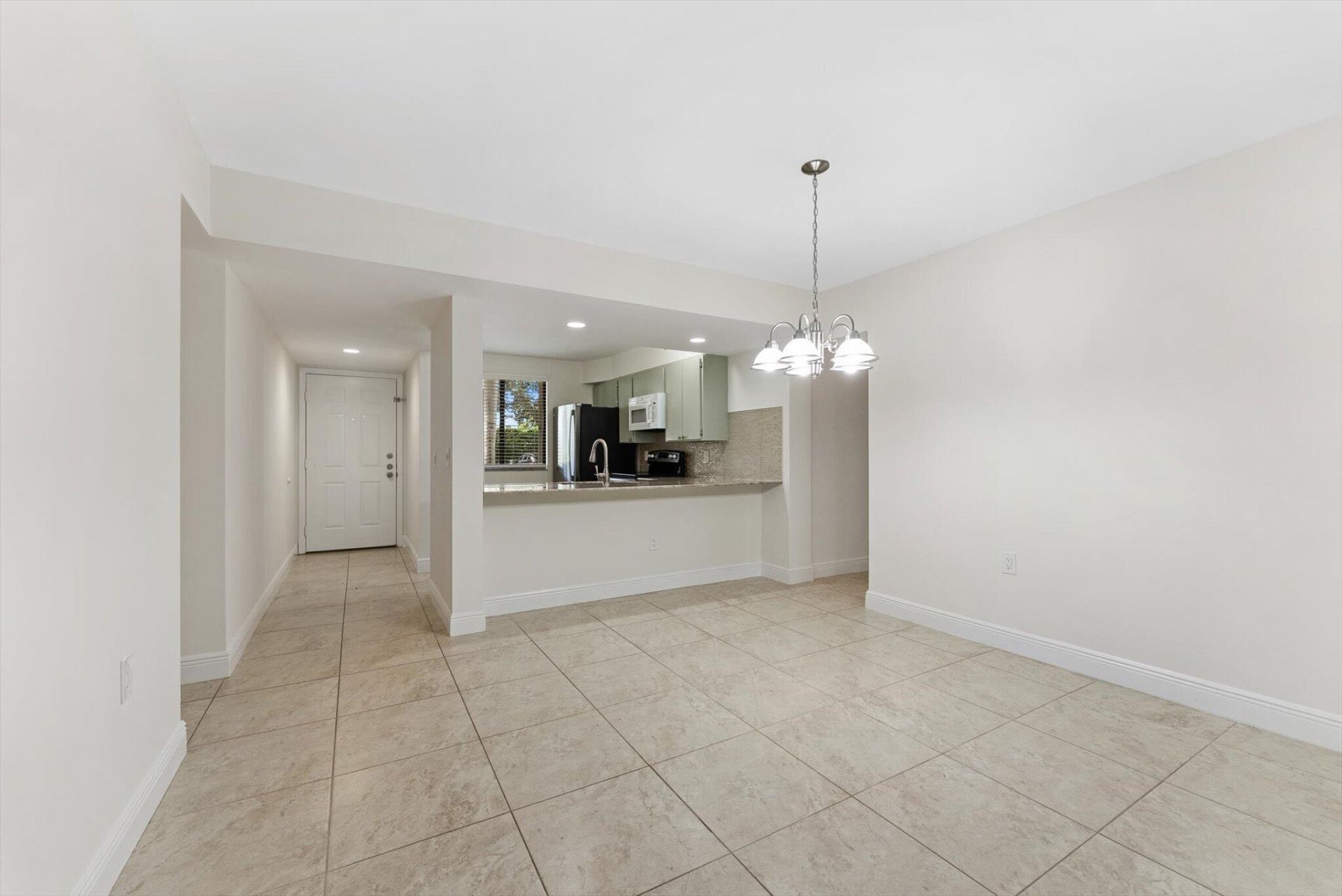 6205 Balboa Circle, Unit 102, Boca Raton, FL 33433 Photo