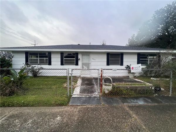 3879 MAGELLAN Street, New Orleans, LA 70114