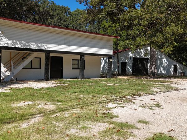 26295 US Highway 70 , Bruceton, TN 38317