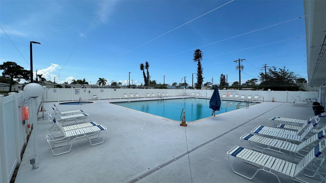 10315 Cortez Road W, Unit 67-2, Bradenton, FL 34210 Photo