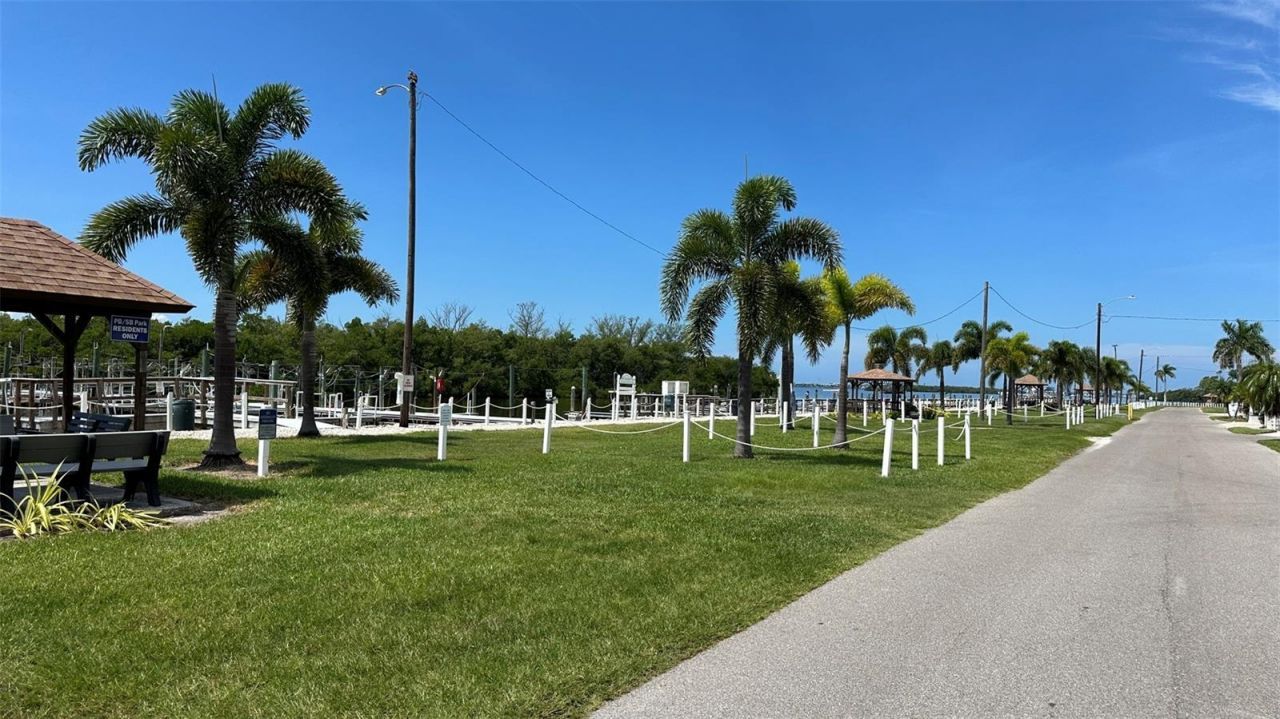 10315 Cortez Road W, Unit 67-2, Bradenton, FL 34210 Photo