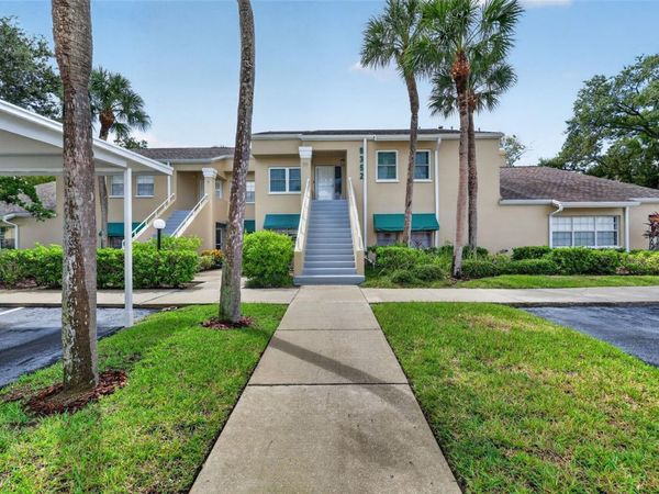 8352 MEADOWBROOK DRIVE , Unit 10, SEMINOLE, FL 33777