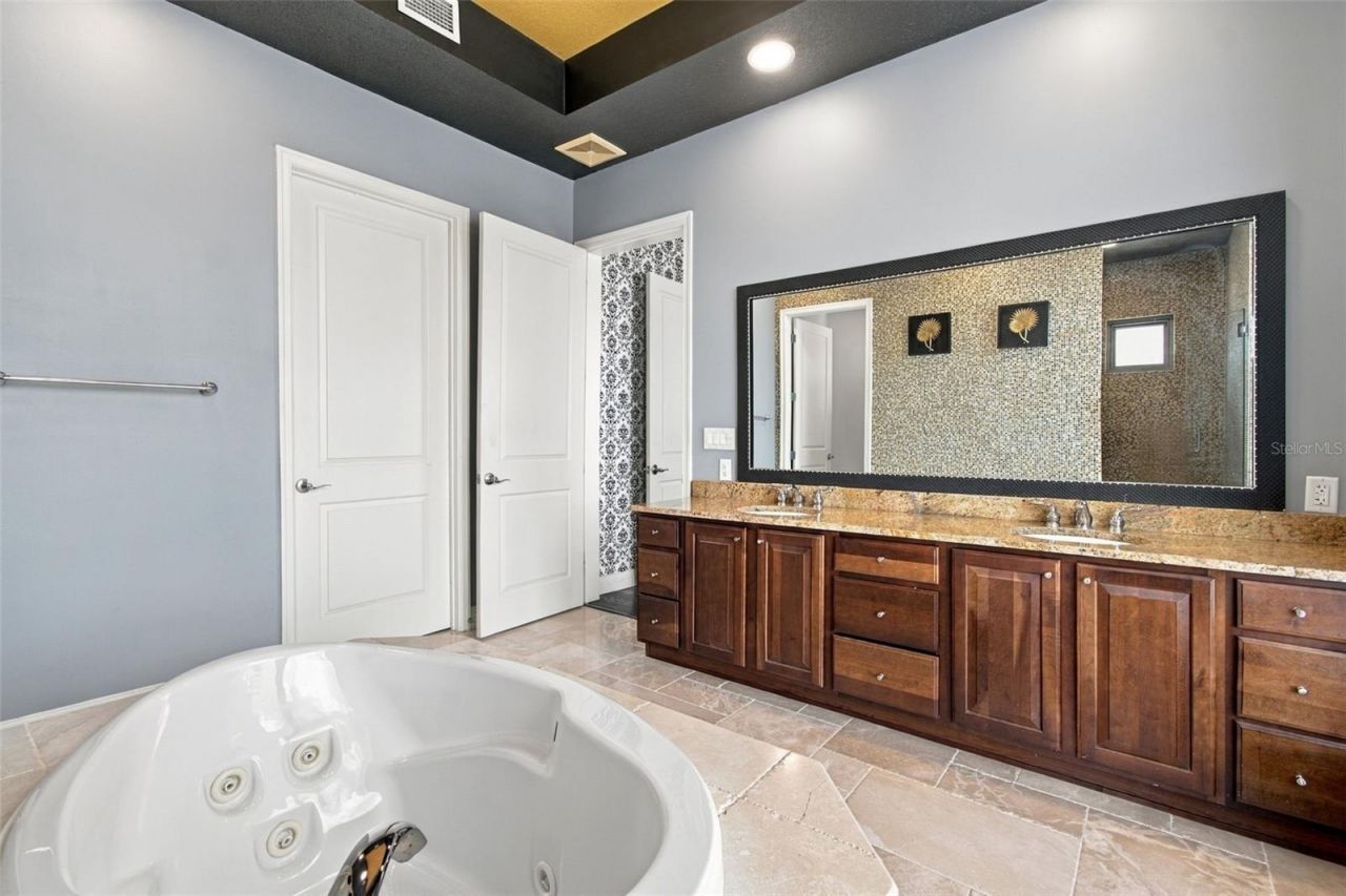 1209 E Cumberland Avenue, Unit 2901, Tampa, FL 33602 Photo