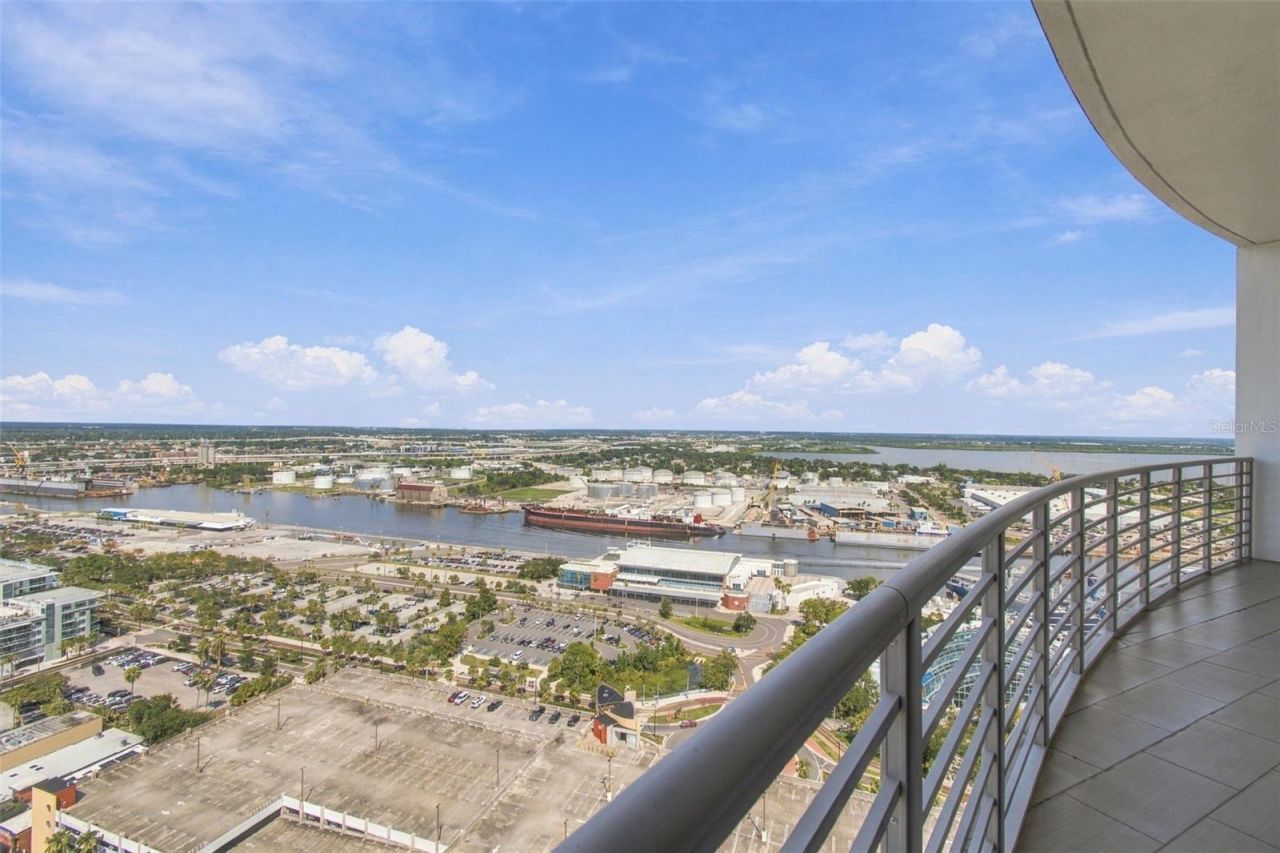 1209 E Cumberland Avenue, Unit 2901, Tampa, FL 33602 Photo