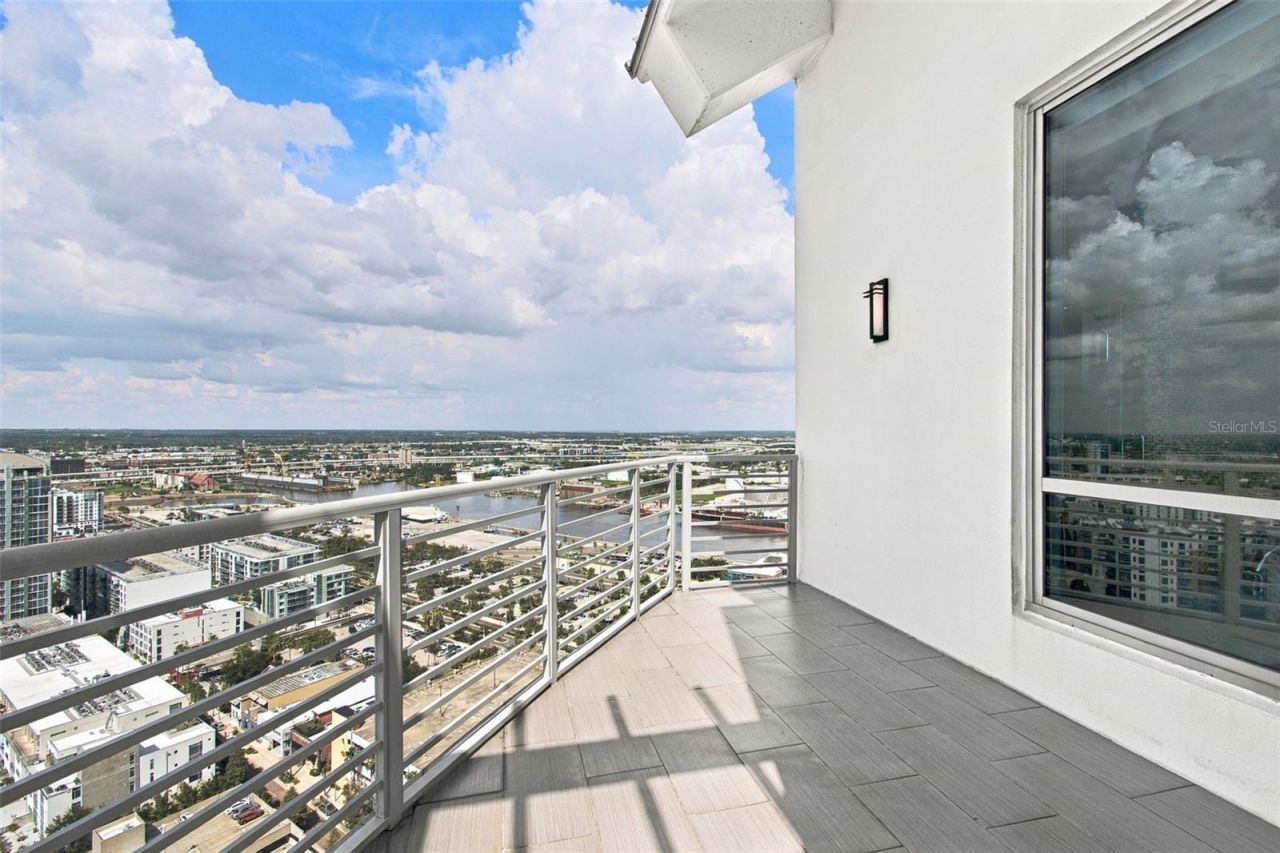 1209 E Cumberland Avenue, Unit 2901, Tampa, FL 33602 Photo
