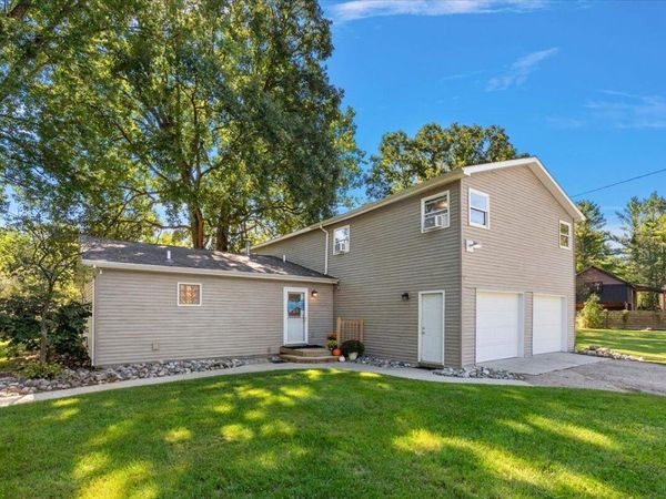7842 Main Street, Newaygo, MI 49337