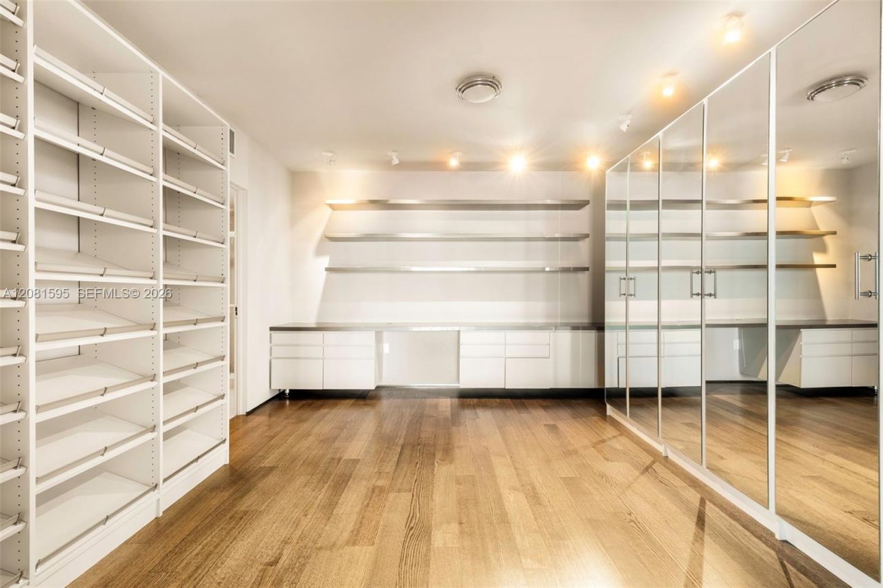 400 Alton Rd , Unit 2101, Miami Beach, FL 33139 Photo
