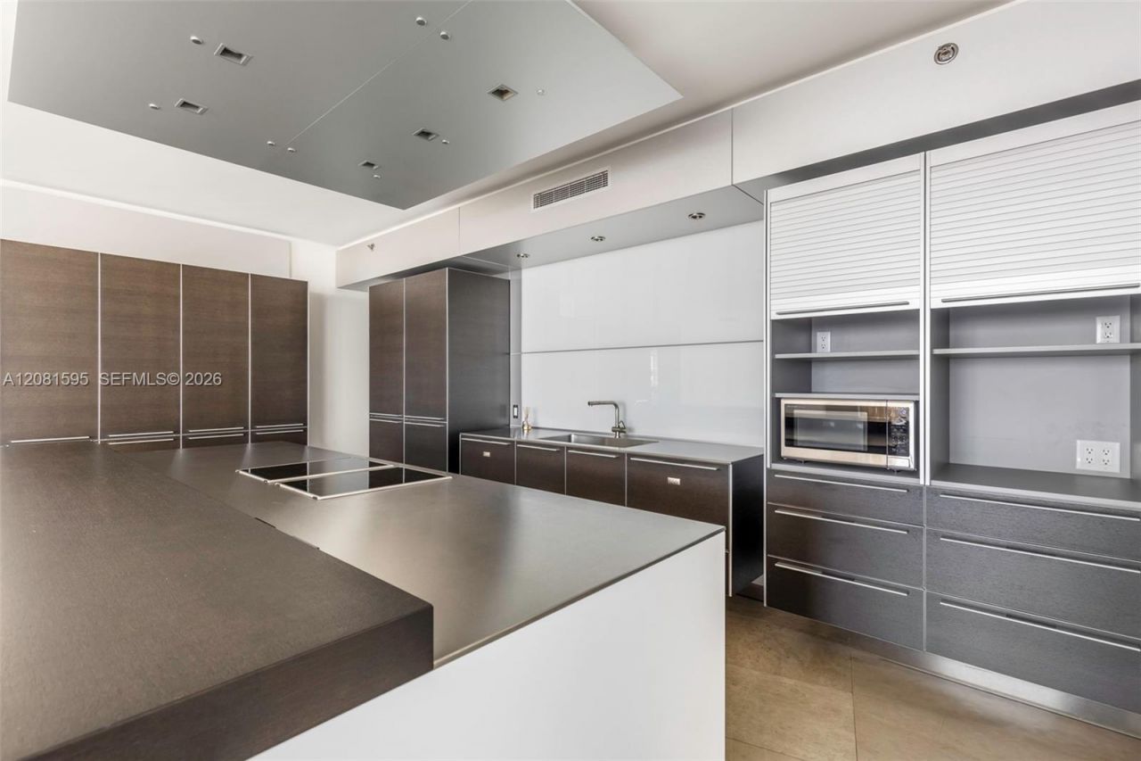 400 Alton Rd , Unit 2101, Miami Beach, FL 33139 Photo