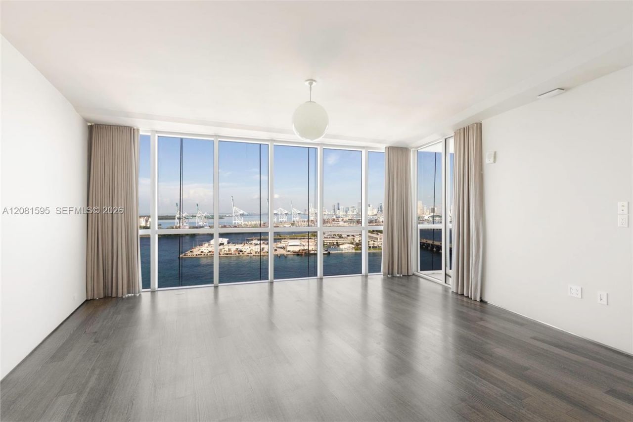 400 Alton Rd , Unit 2101, Miami Beach, FL 33139 Photo
