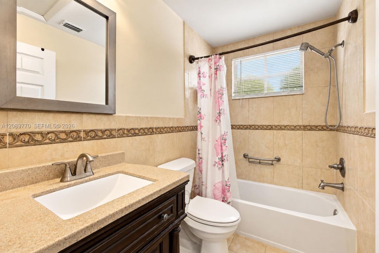 10251 NW 3rd St, Pembroke Pines, FL 33026 Photo