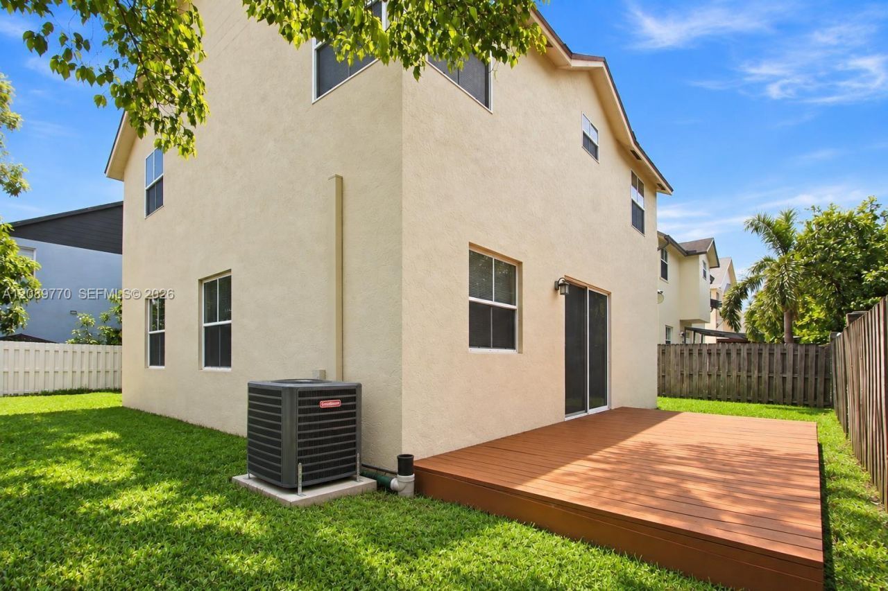 10251 NW 3rd St, Pembroke Pines, FL 33026 Photo