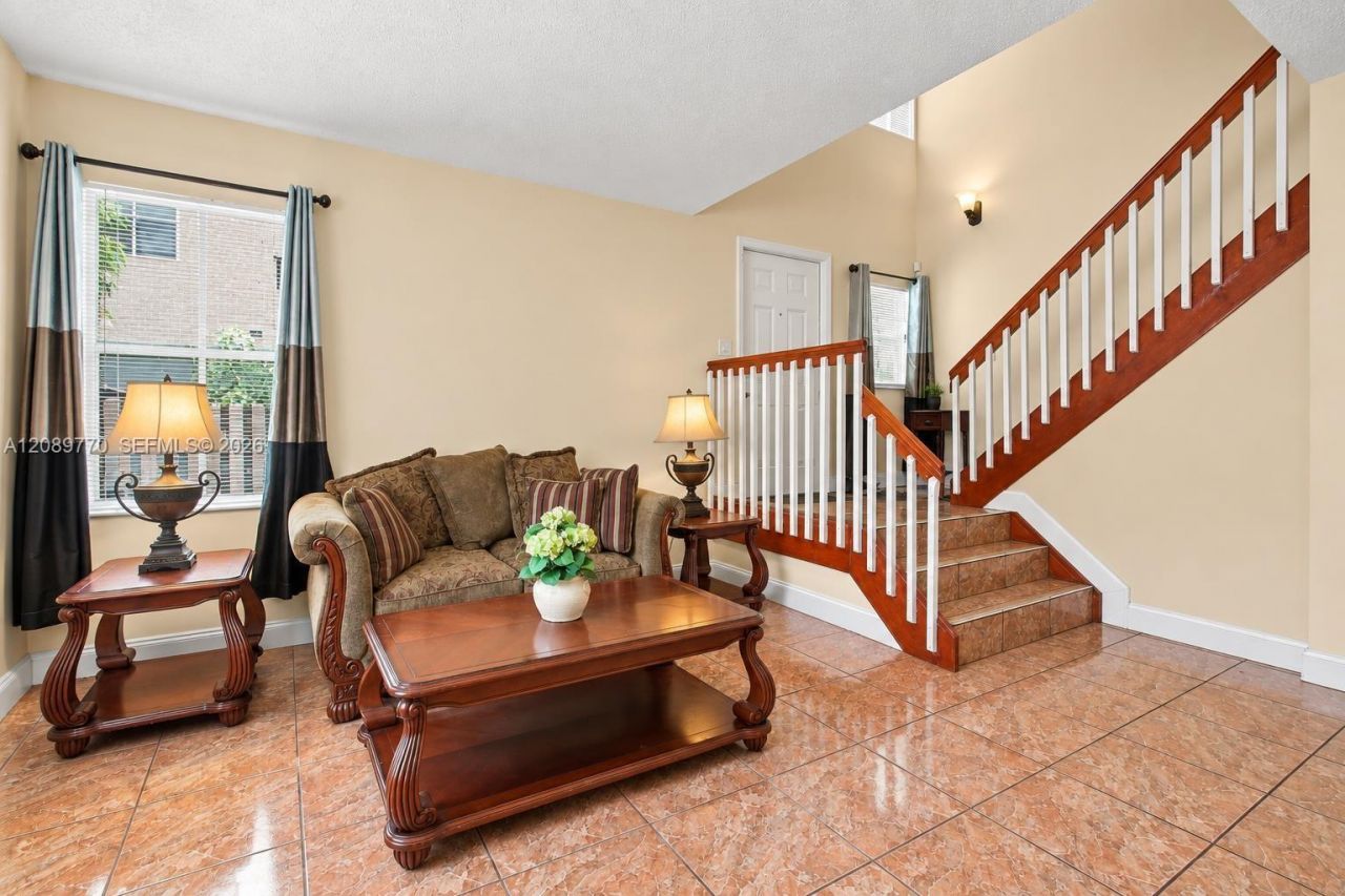 10251 NW 3rd St, Pembroke Pines, FL 33026 Photo