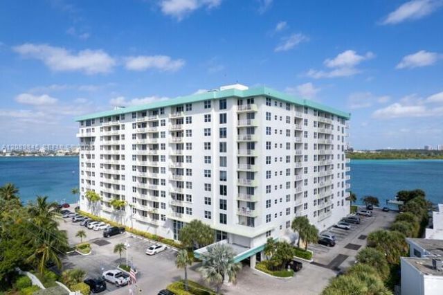 10350 W Bay Harbor Dr , Unit 9H, Bay Harbor Islands, FL 33154 Photo