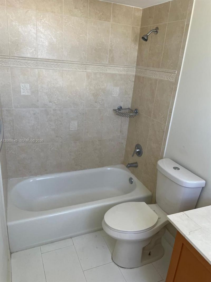 10350 W Bay Harbor Dr , Unit 9H, Bay Harbor Islands, FL 33154 Photo