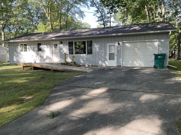 107 Seneca Trail, Prudenville, MI 48651