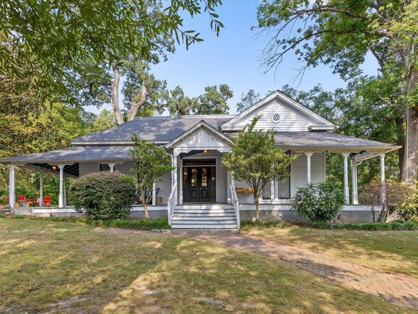 113 Ochs Highway, Chattanooga, TN 37409