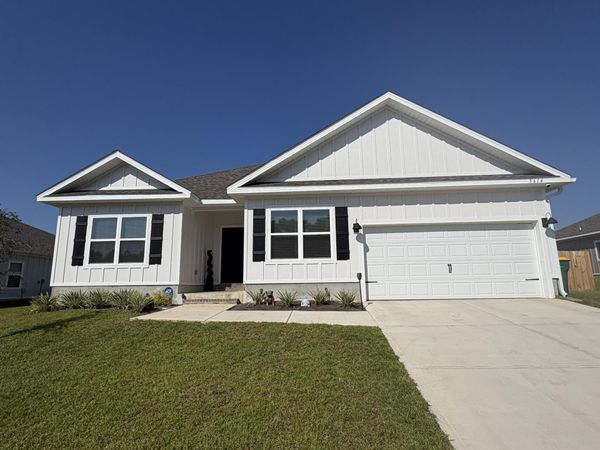 5614 Thatcher Road, Crestview, FL 32539