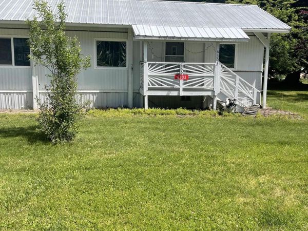 6303 Prichard Creek St., Murray, ID 83874