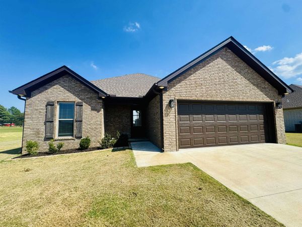 310 Hollis Street, Bono, AR 72417