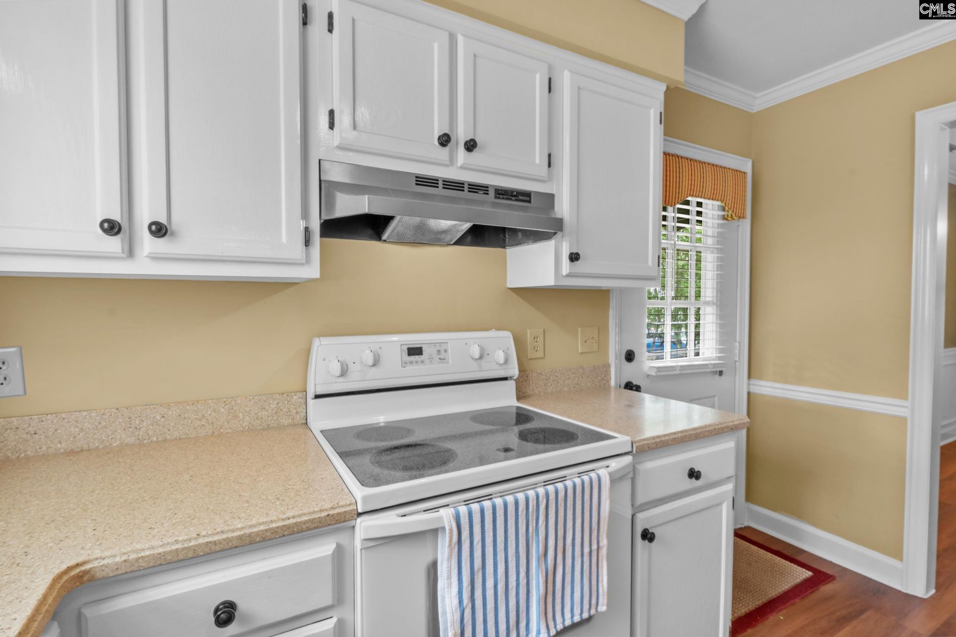121 Brook Hollow Drive Photo 15