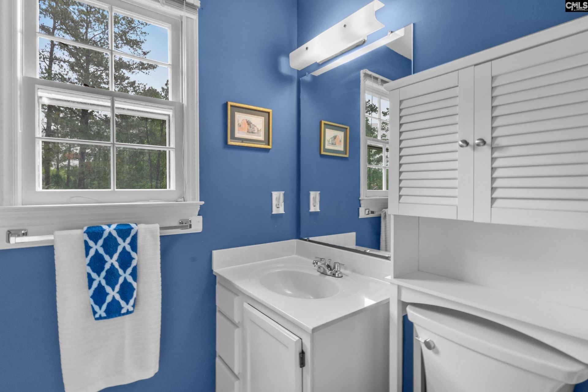 121 Brook Hollow Drive Photo 17