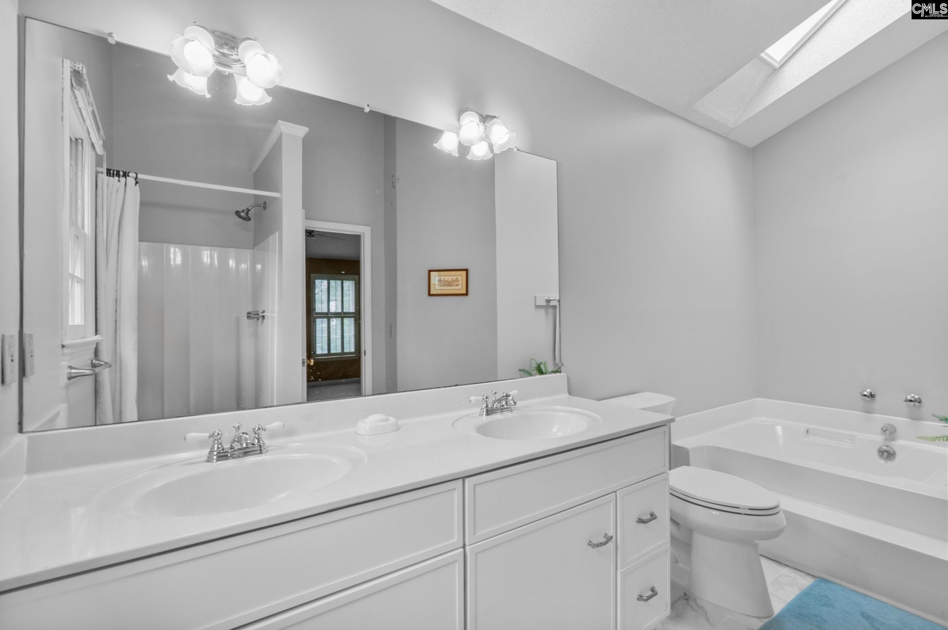 121 Brook Hollow Drive Photo 22