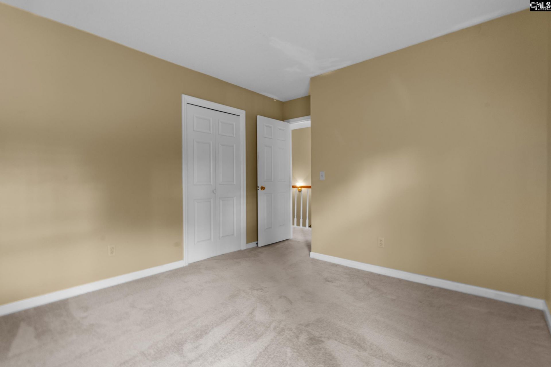 121 Brook Hollow Drive Photo 27