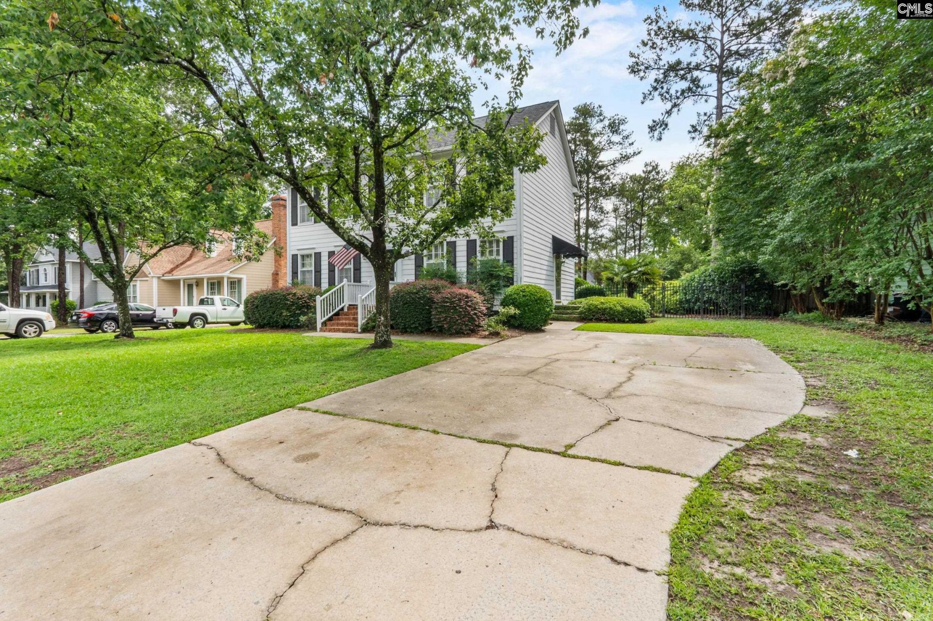 121 Brook Hollow Drive Photo 4