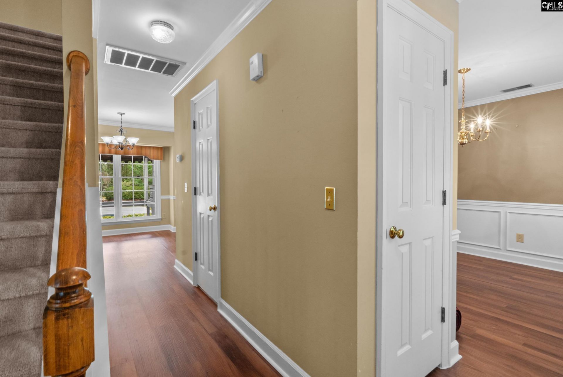 121 Brook Hollow Drive Photo 5