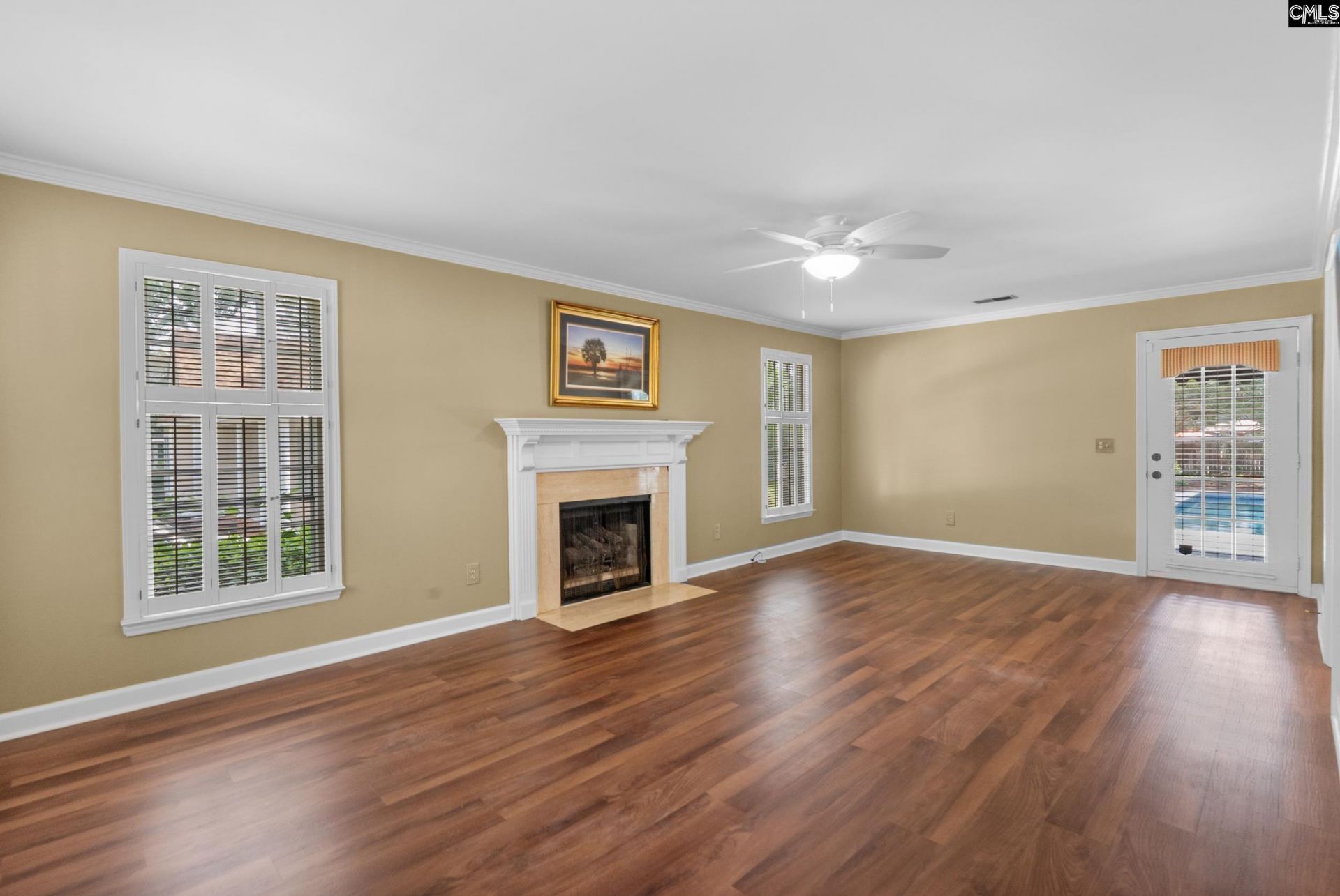 121 Brook Hollow Drive Photo 6