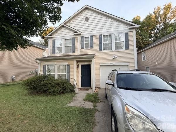 1301 Allegiance Drive, Charlotte, NC 28217