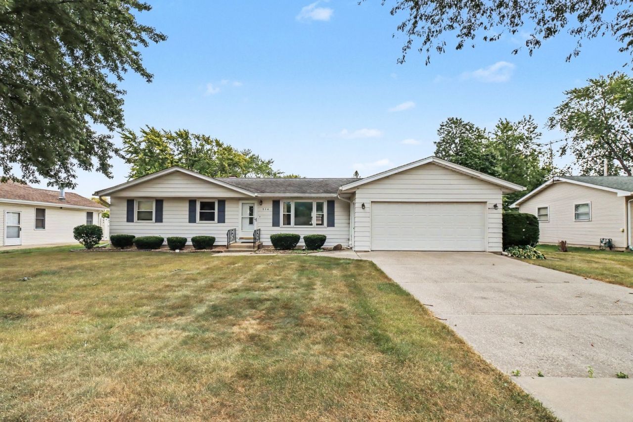 314 N Wabena Avenue, Minooka, IL 60447 Main Photo