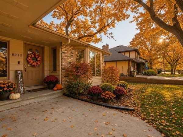 8213 Pleasant View Court , Mounds View, MN 55112