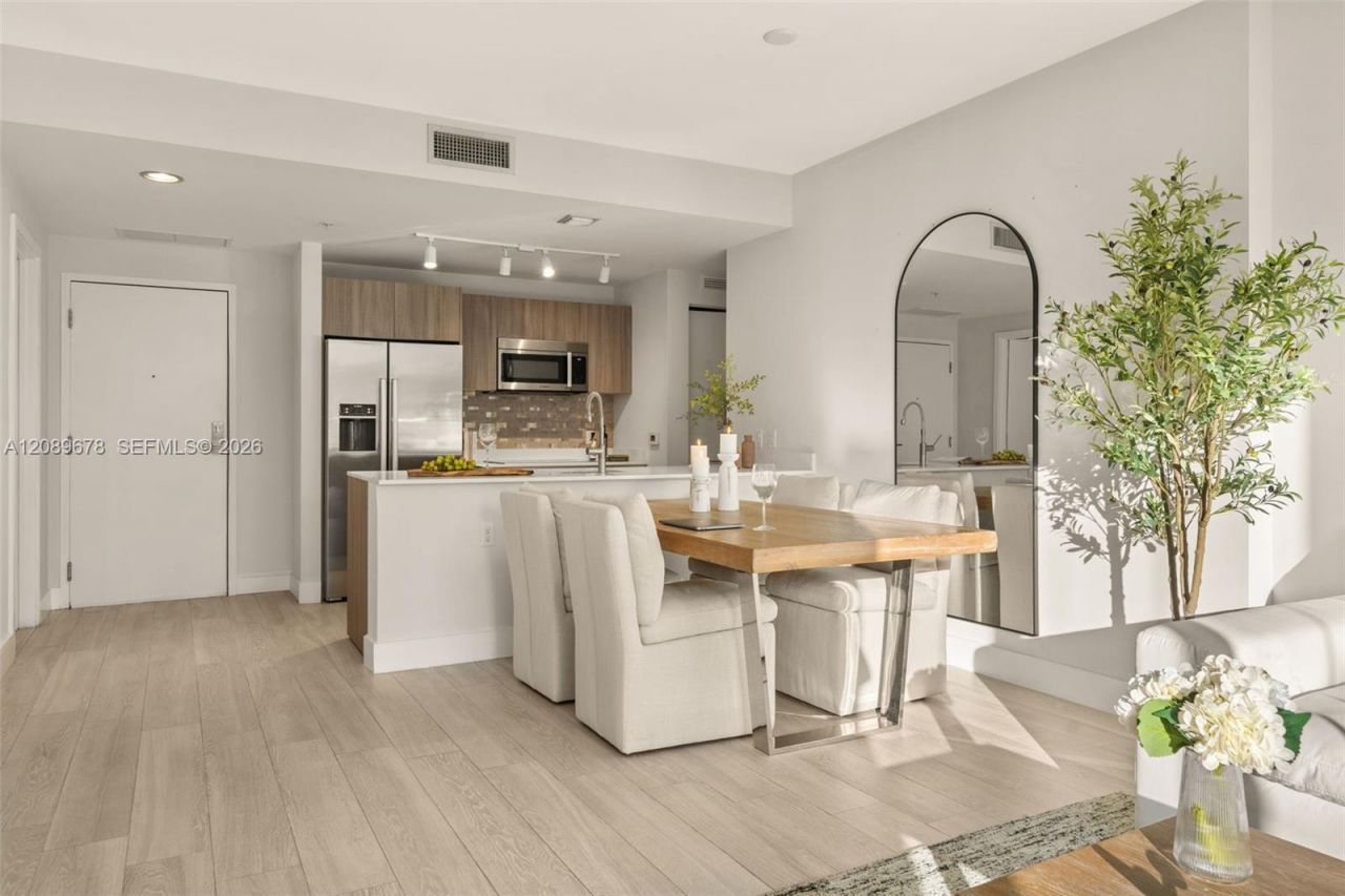 201 SW 17th Rd , Unit 511, Miami, FL 33129 Photo